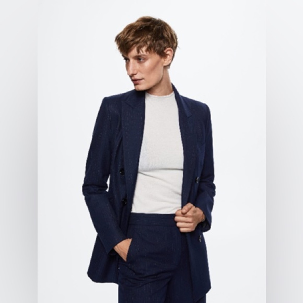 Navy blue with white stripes blazer from mango